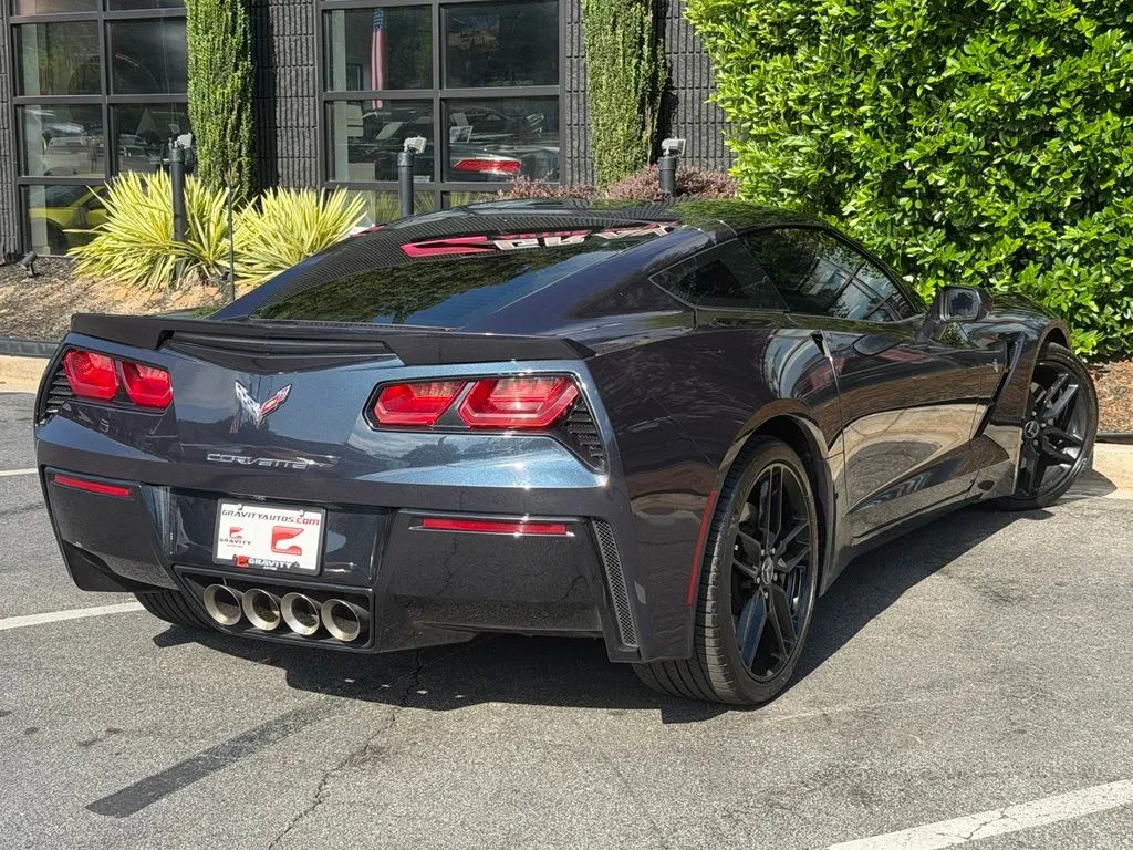Chevrolet Corvette Stingray photo 12
