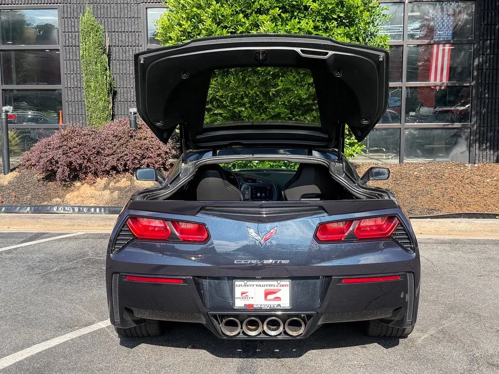 Chevrolet Corvette Stingray photo 17