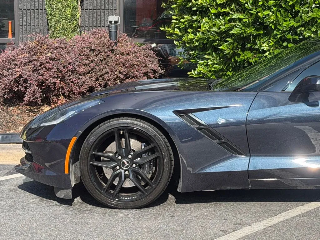 Chevrolet Corvette Stingray photo 10