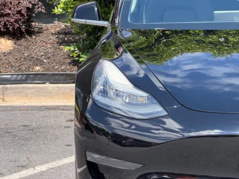 More photos of 2019 Tesla Model 3 Long Range at Gravity Autos Sandy Springs, GA