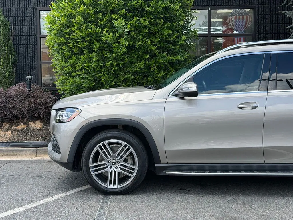Mercedes-Benz GLS photo 10