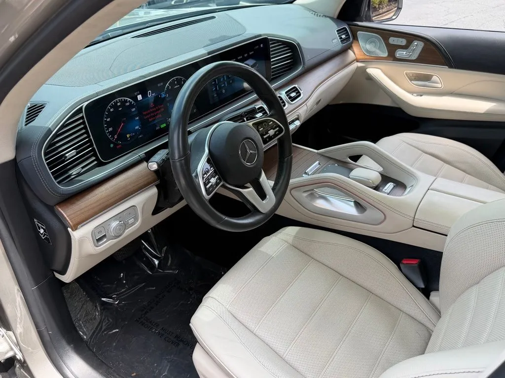 Mercedes-Benz GLS photo 24