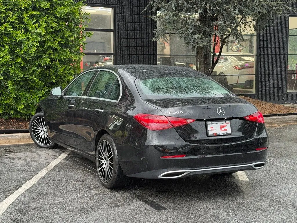 Mercedes-Benz C-Class photo 16