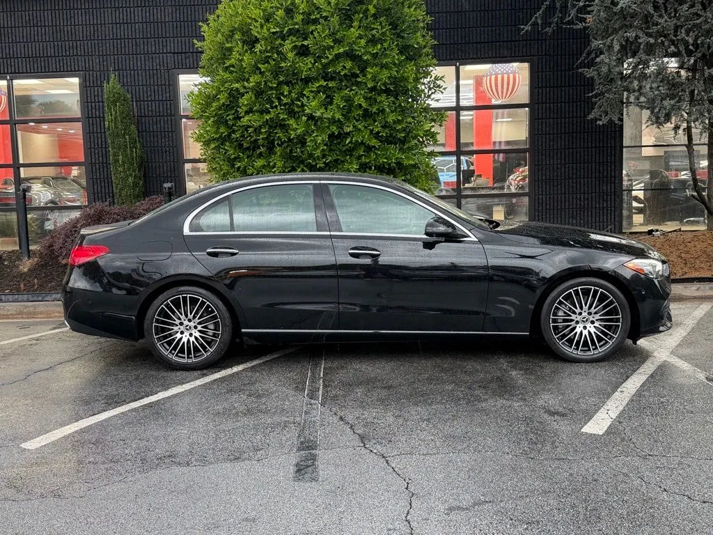 Mercedes-Benz C-Class photo 18