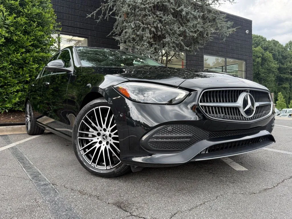 Mercedes-Benz C-Class photo 8