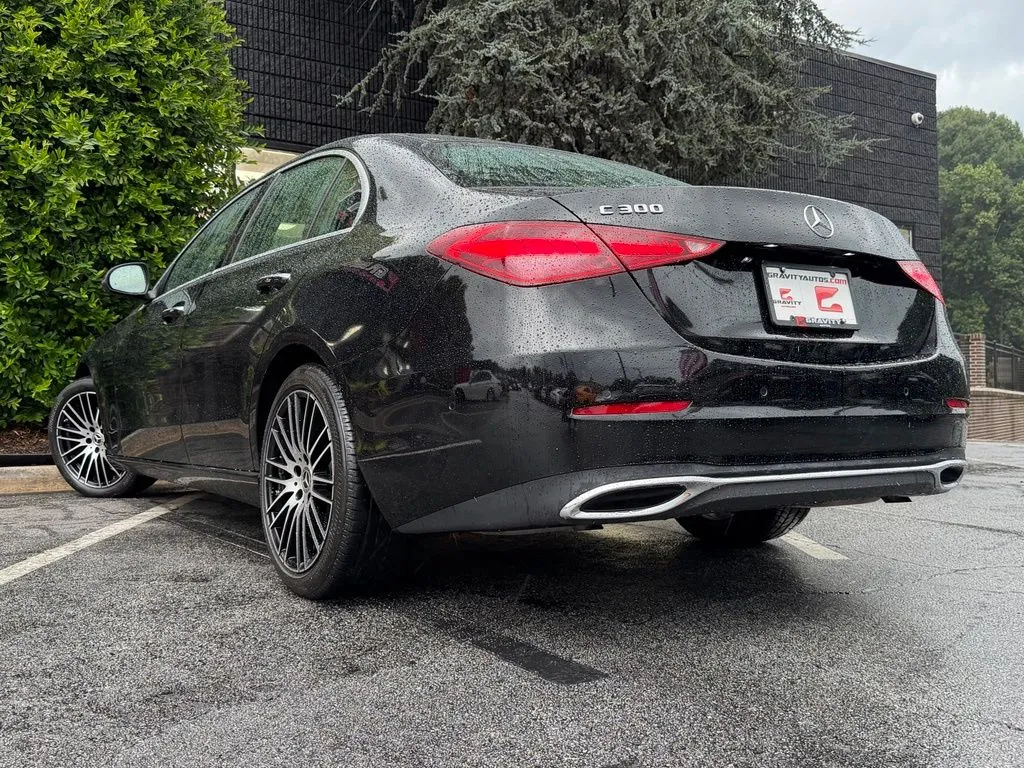 Mercedes-Benz C-Class photo 17