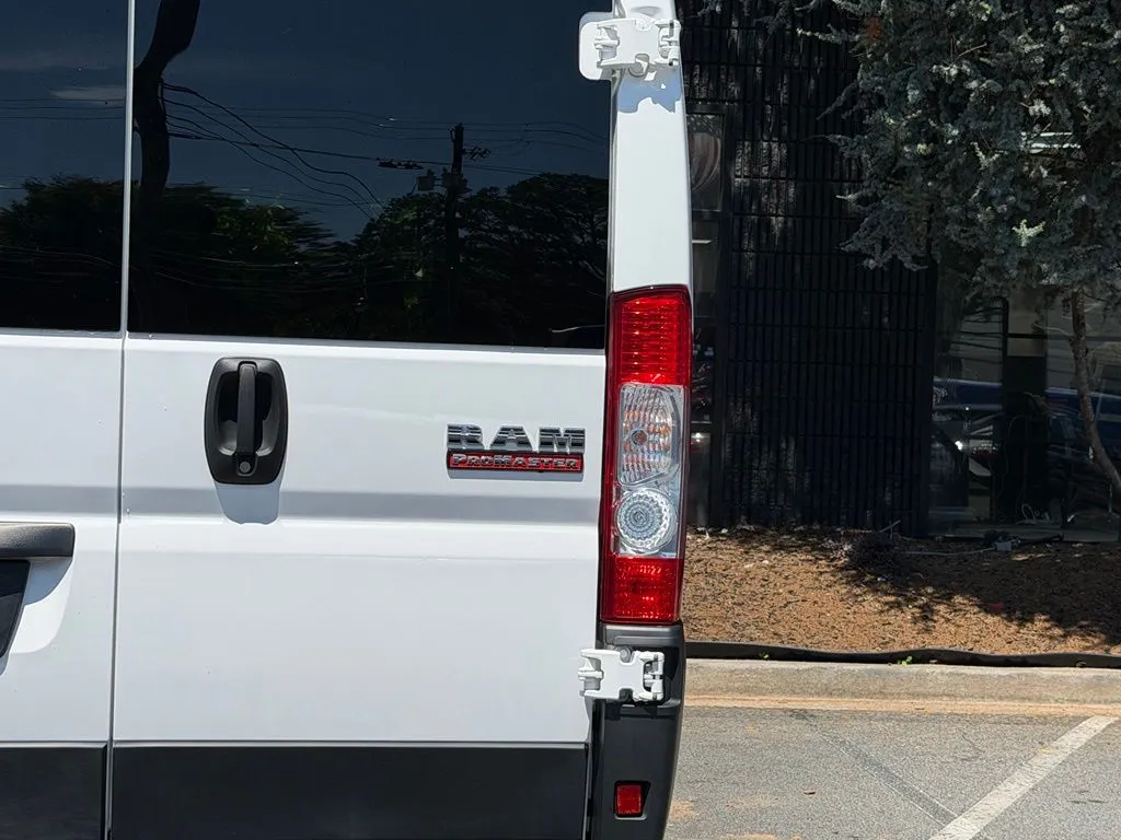 Ram ProMaster 1500 photo 16