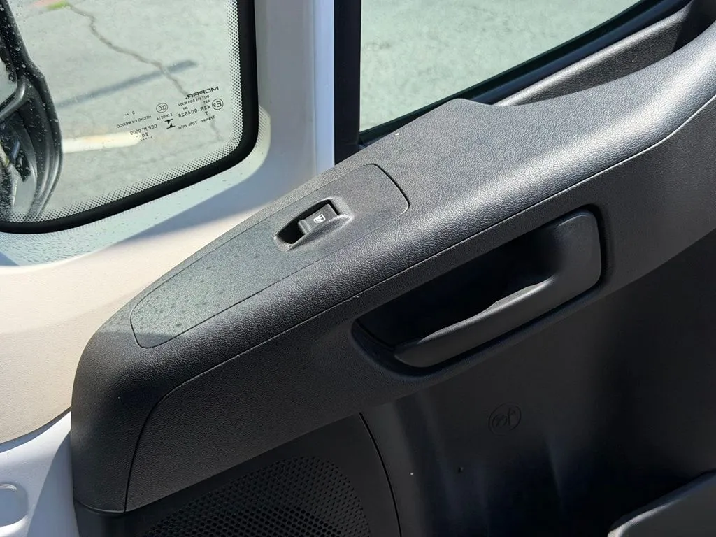Ram ProMaster 1500 photo 41