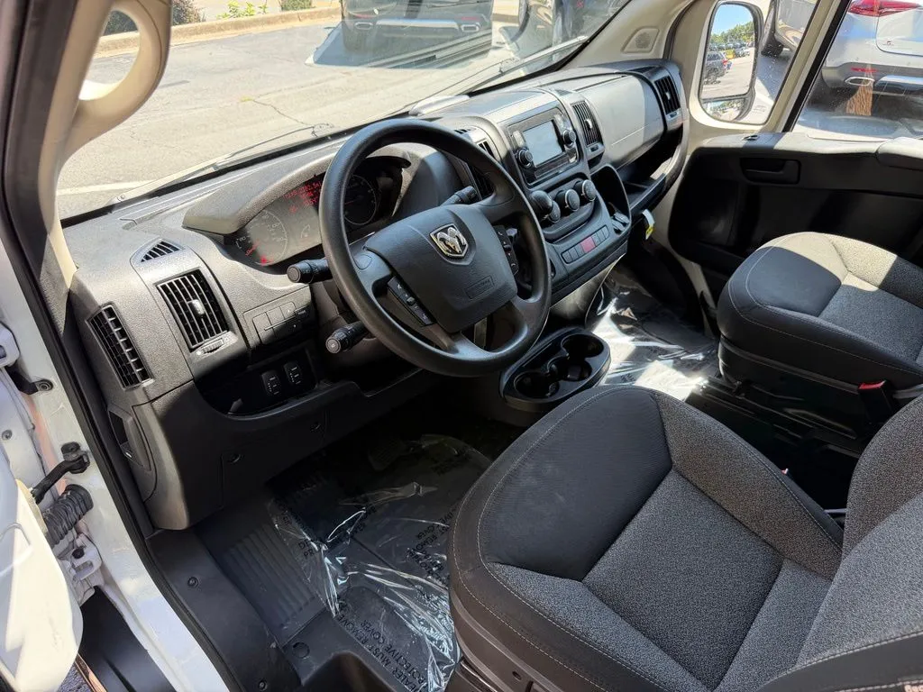 Ram ProMaster 1500 photo 31
