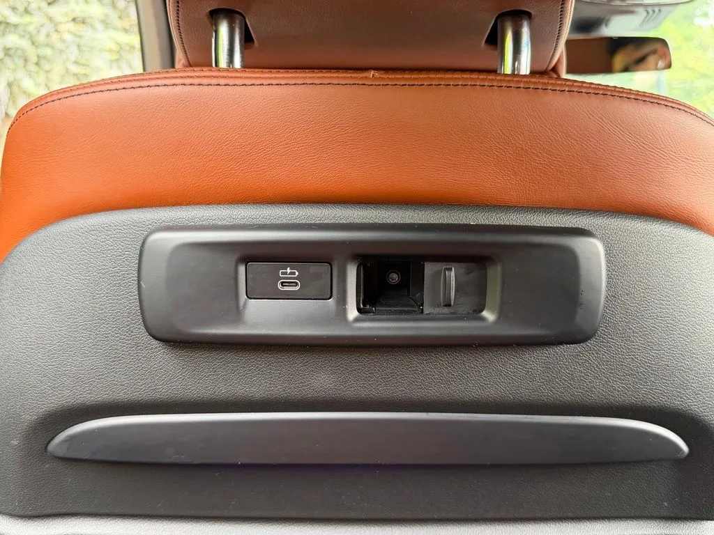 BMW X7 photo 44
