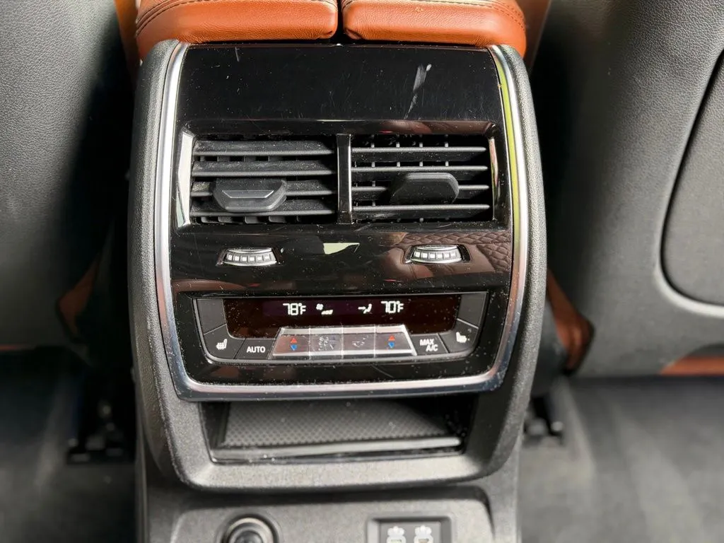 BMW X7 photo 56