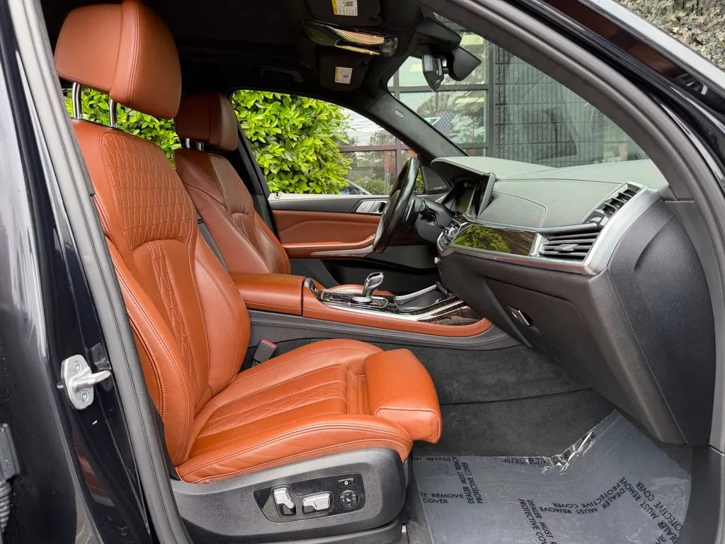 BMW X7 photo 34