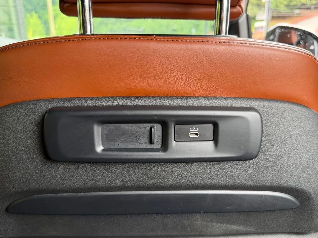 BMW X7 photo 43