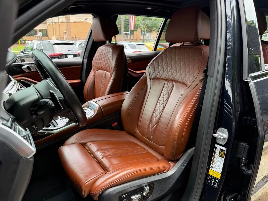 BMW X7 photo 24