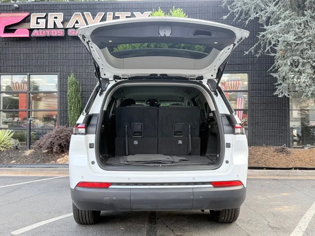 Jeep Grand Cherokee L photo 17