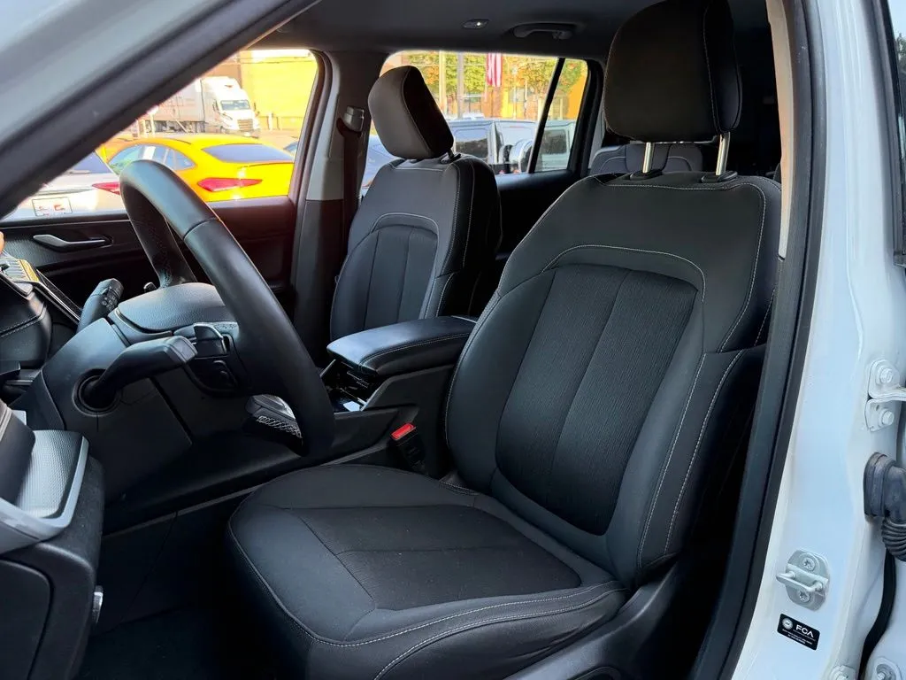 Jeep Grand Cherokee L photo 26