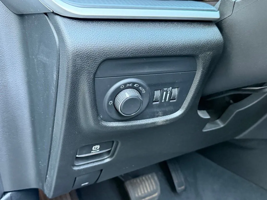 Jeep Grand Cherokee L photo 28