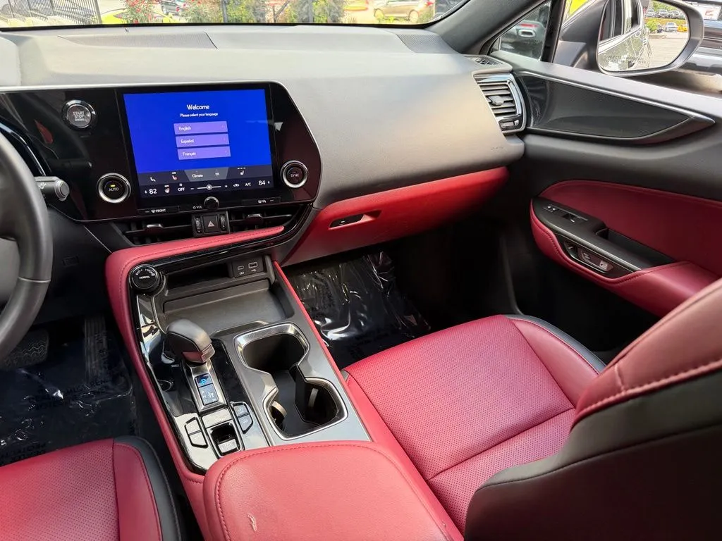 Lexus NX photo 43