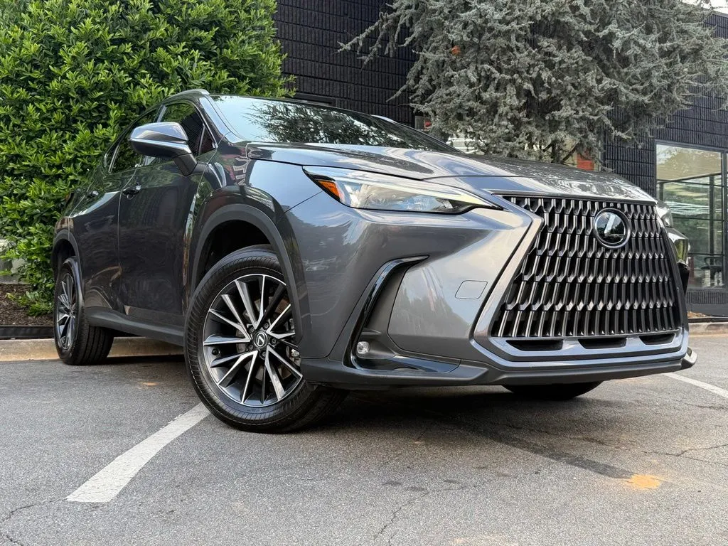 Lexus NX photo 8