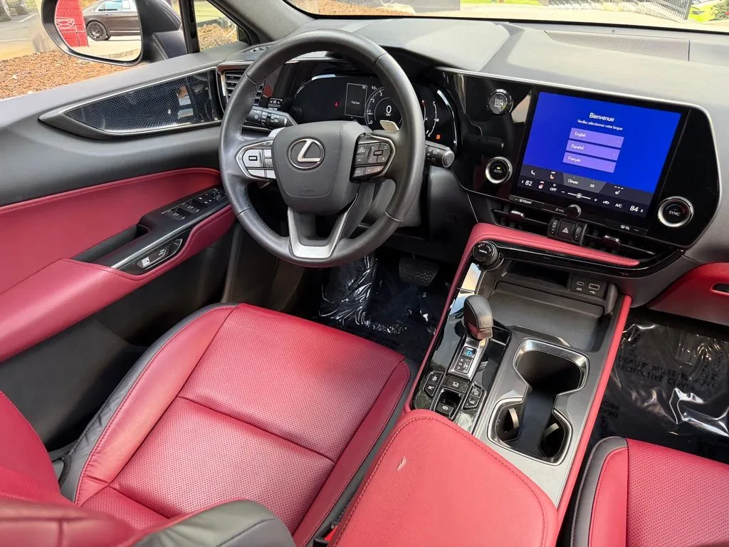 Lexus NX photo 42