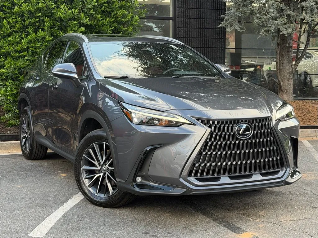 Lexus NX photo 7