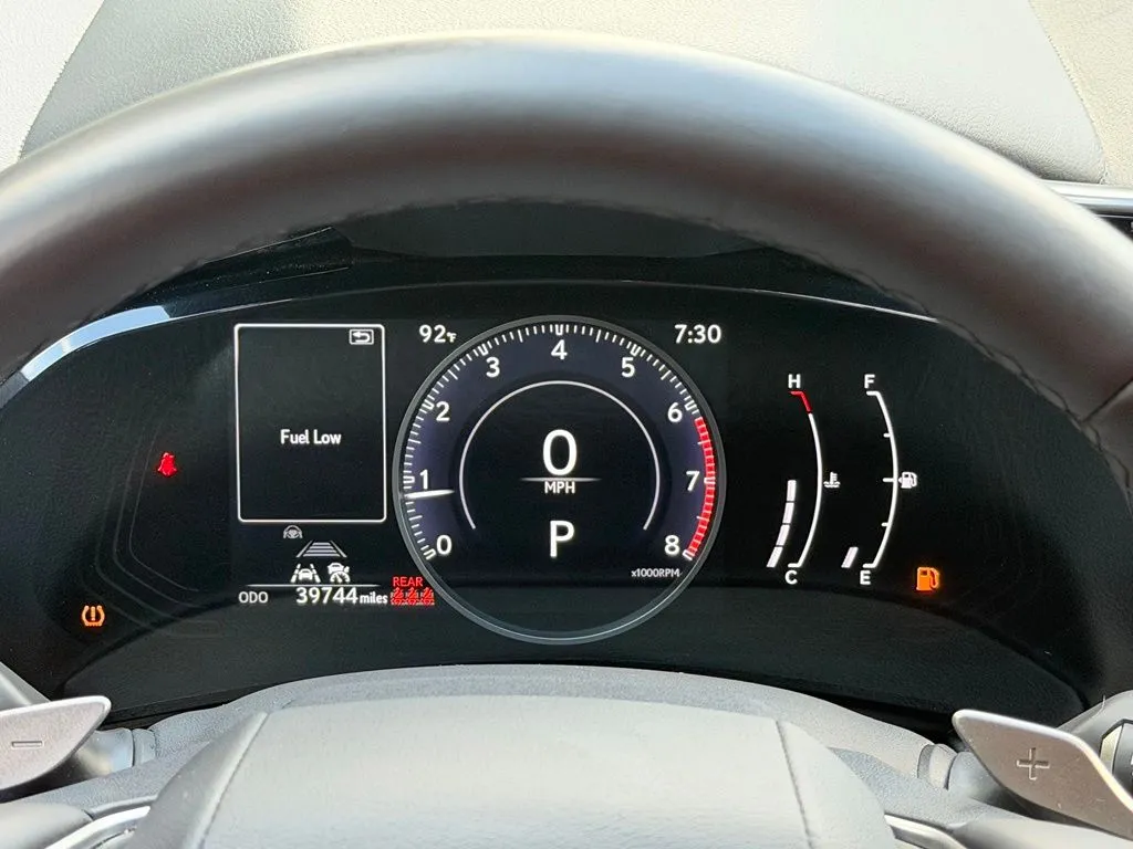 Lexus NX photo 47