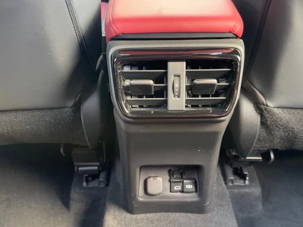 Lexus NX photo 52
