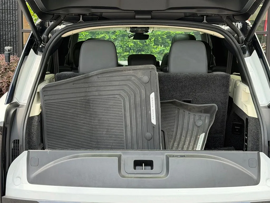 Land Rover Range Rover photo 18
