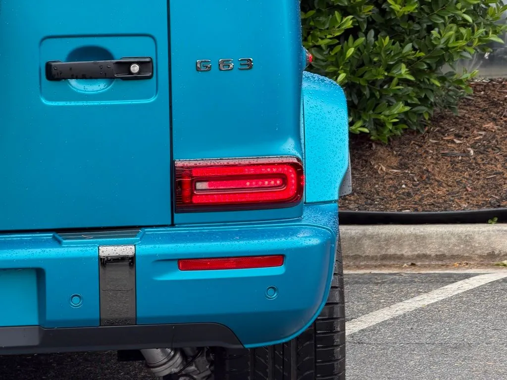 Mercedes-Benz G-Class photo 16