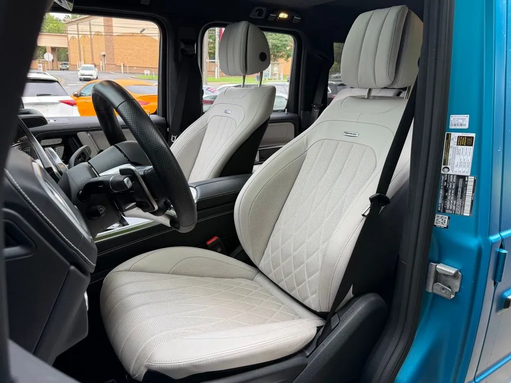 Mercedes-Benz G-Class photo 26