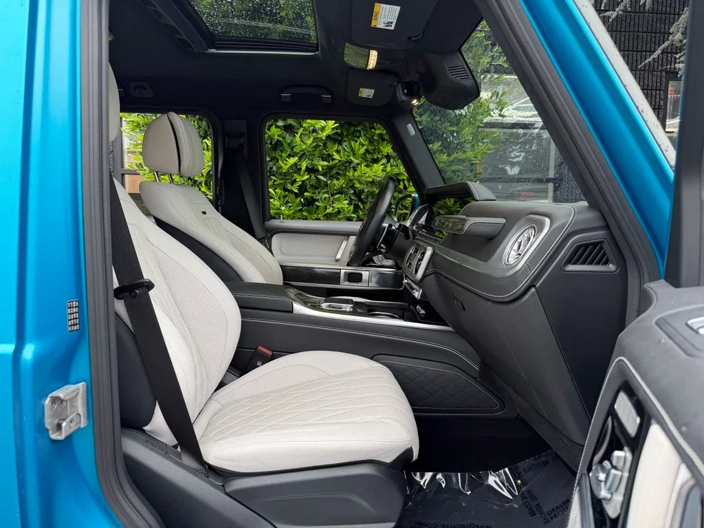 Mercedes-Benz G-Class photo 33