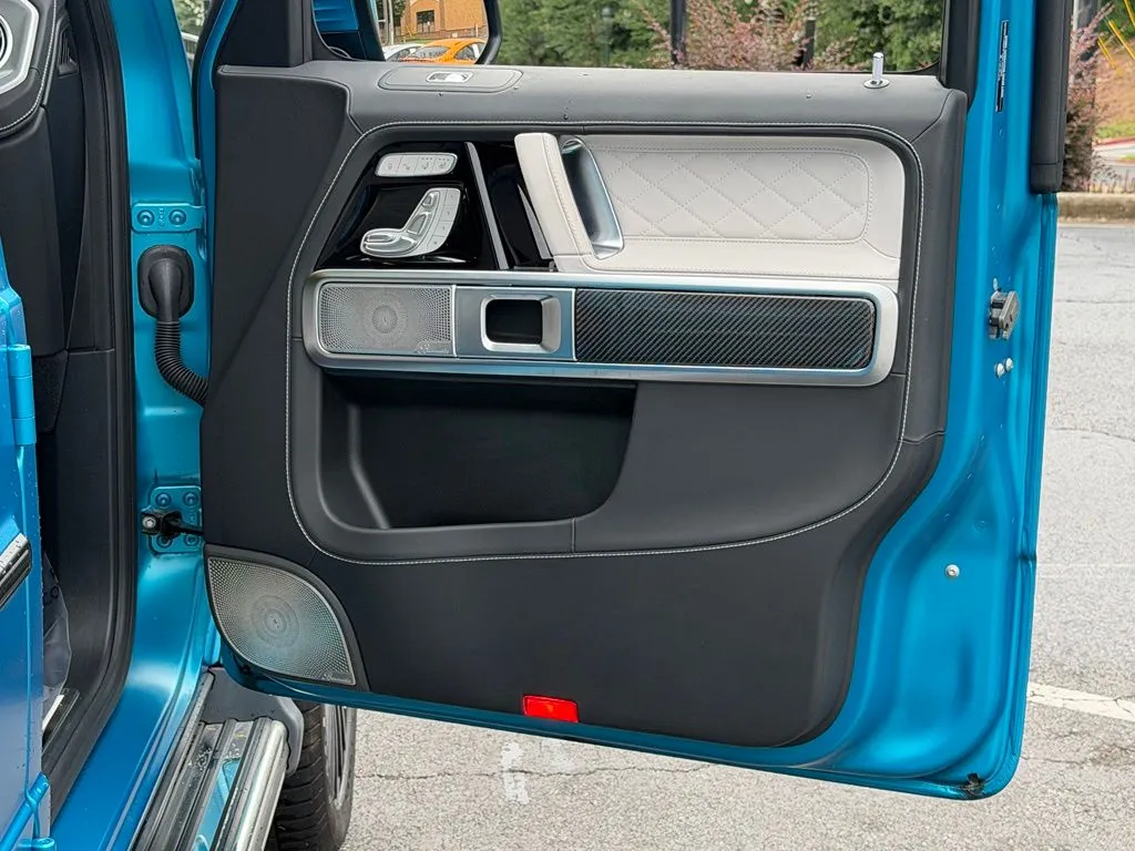 Mercedes-Benz G-Class photo 35