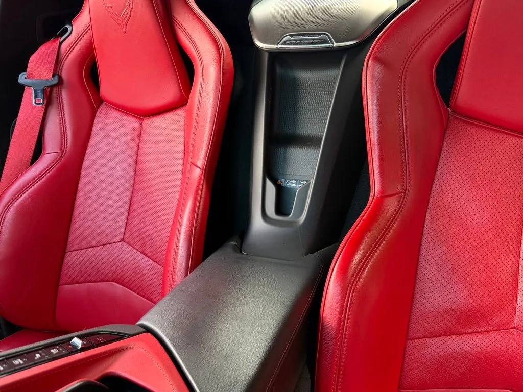 Chevrolet Corvette photo 43