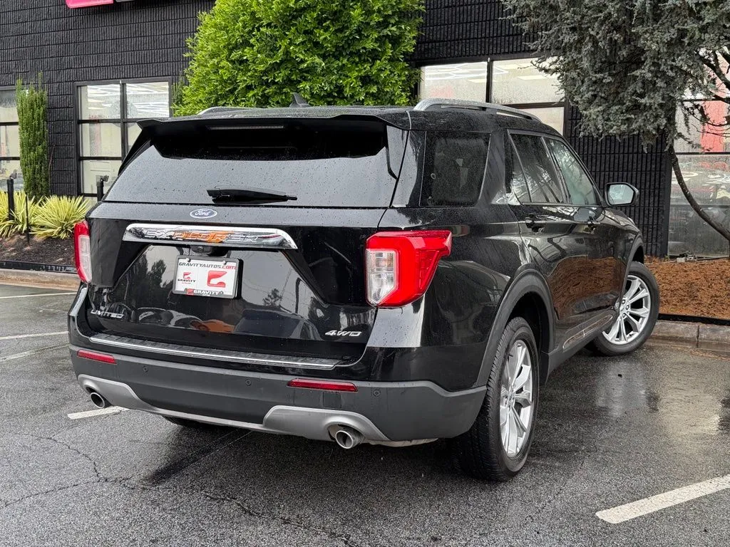 Ford Explorer photo 12