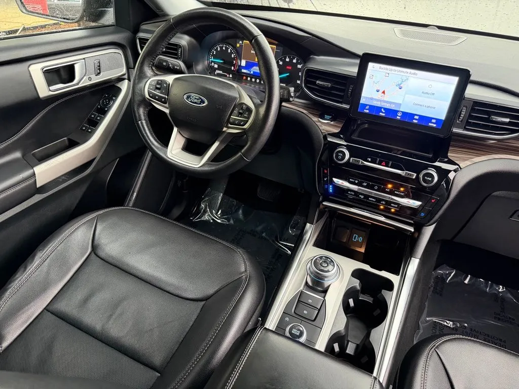 Ford Explorer photo 43