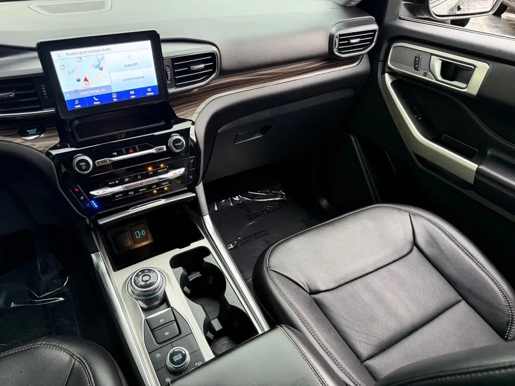 Ford Explorer photo 44