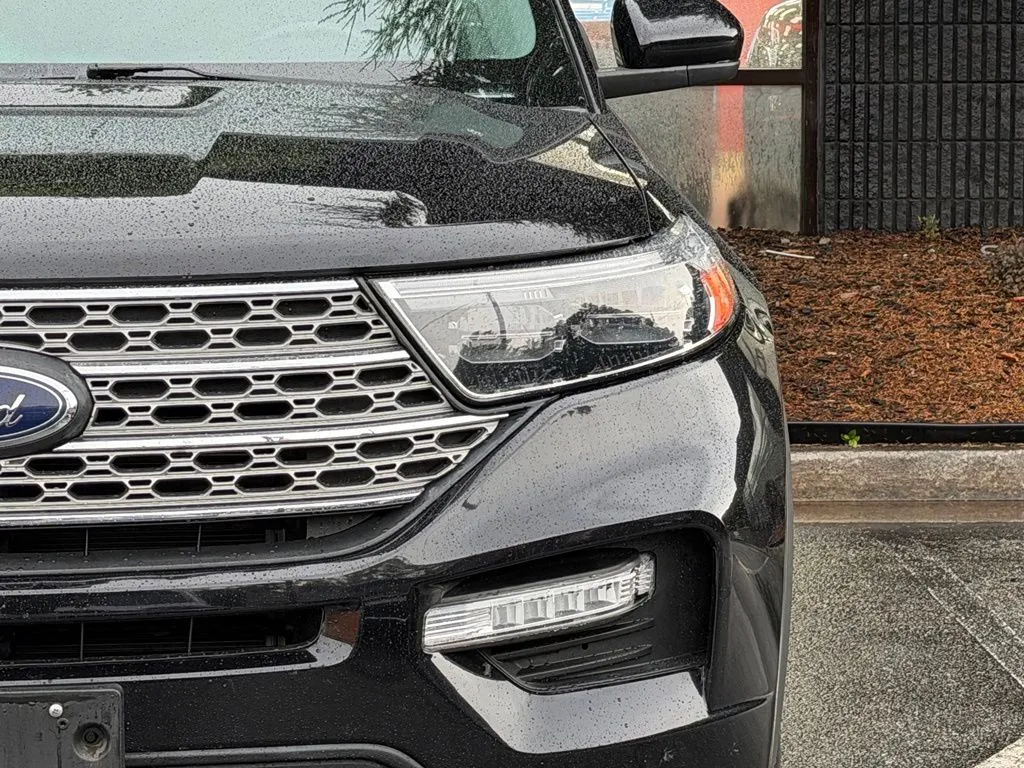 Ford Explorer photo 5