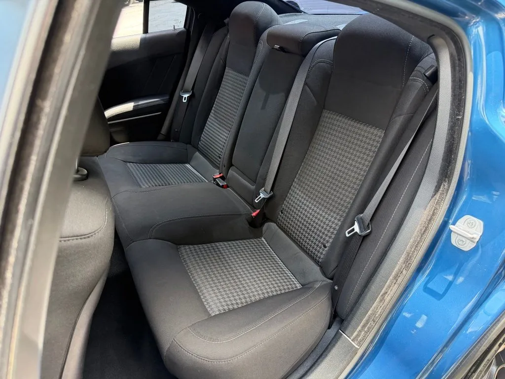 Dodge Charger photo 32