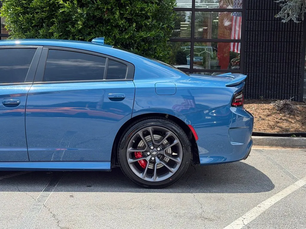 Dodge Charger photo 11