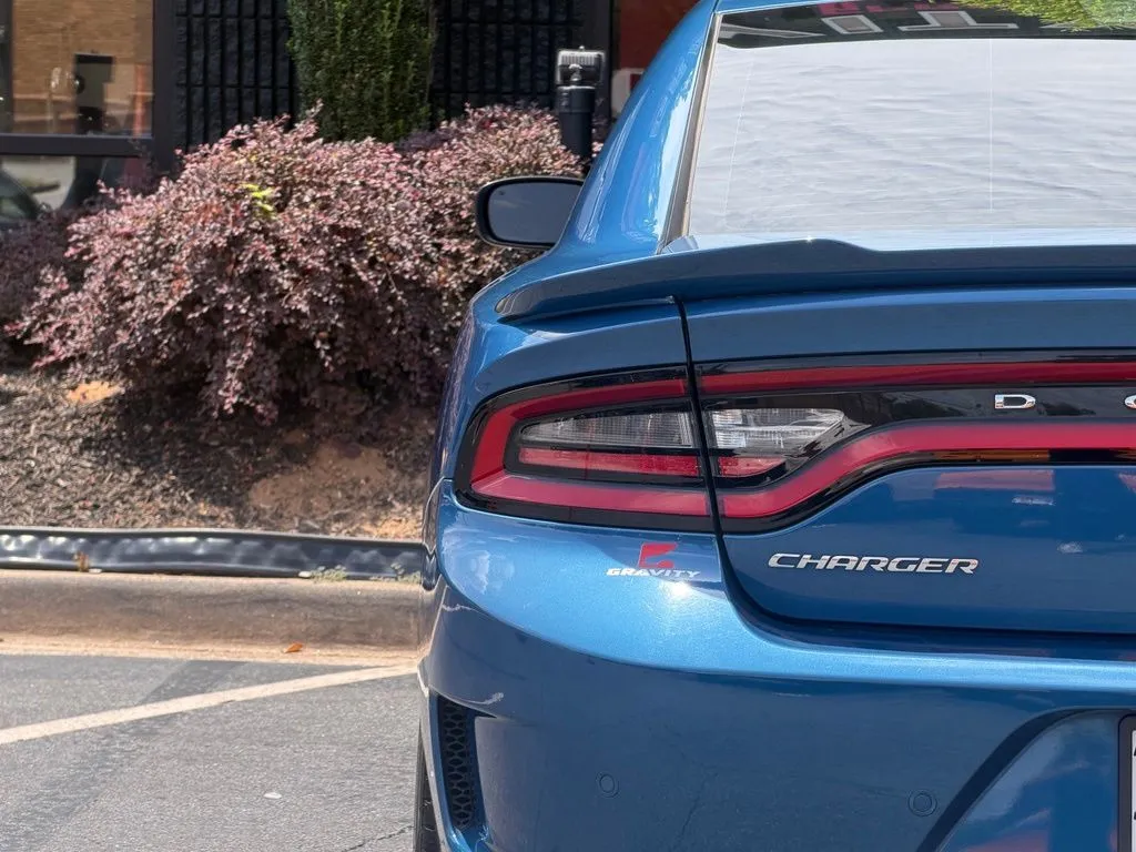Dodge Charger photo 15
