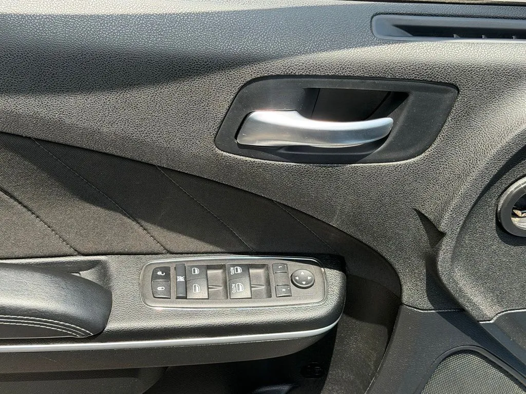 Dodge Charger photo 30