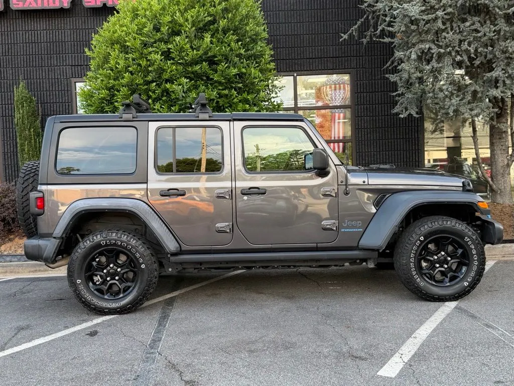 Jeep Wrangler photo 23