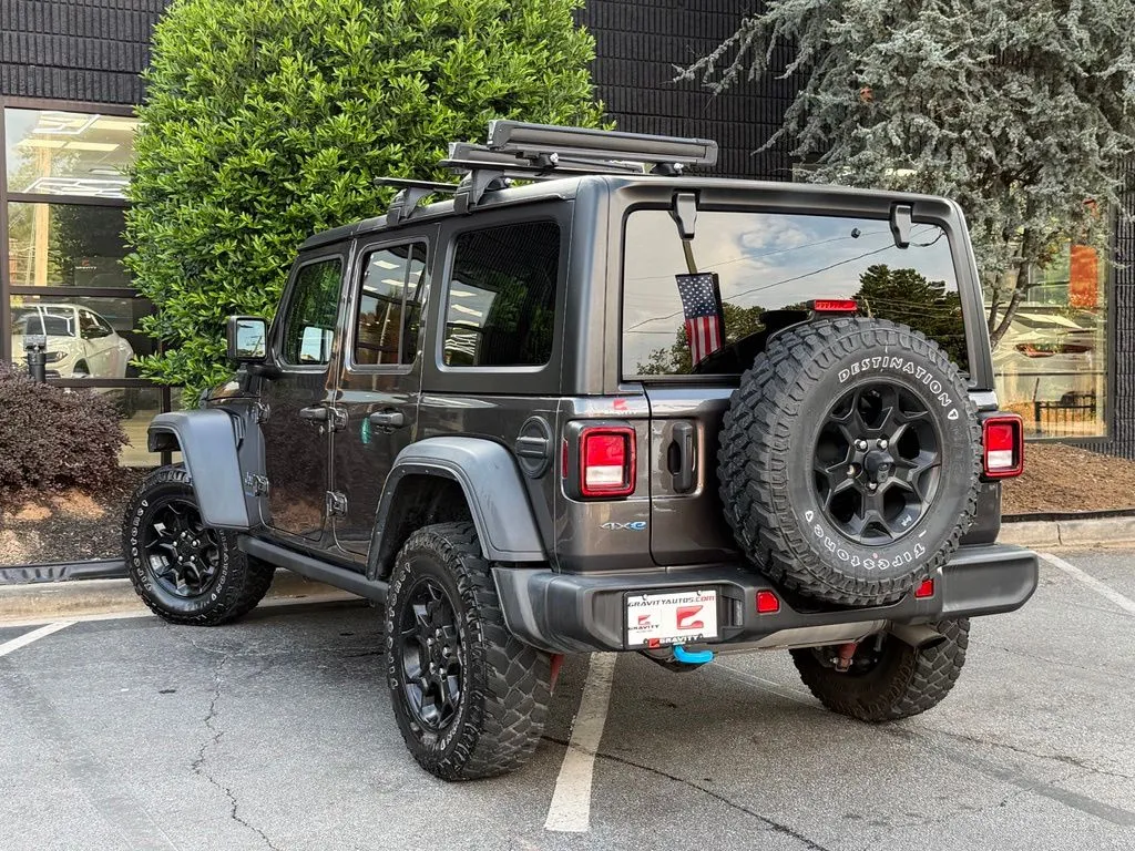 Jeep Wrangler photo 21
