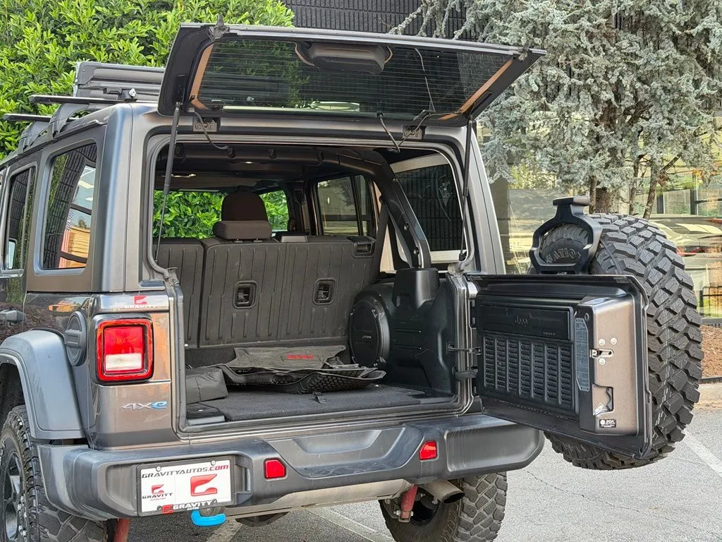 Jeep Wrangler photo 17