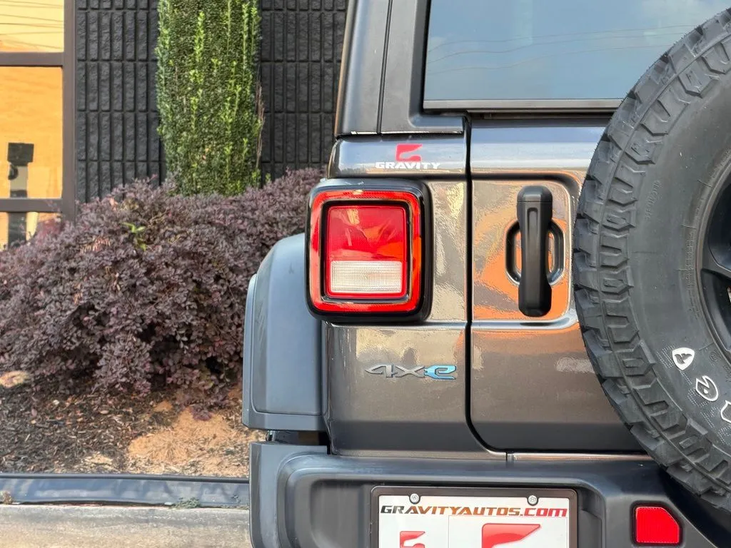 Jeep Wrangler photo 15