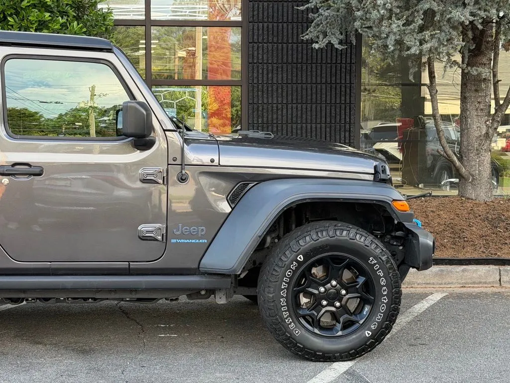 Jeep Wrangler photo 25
