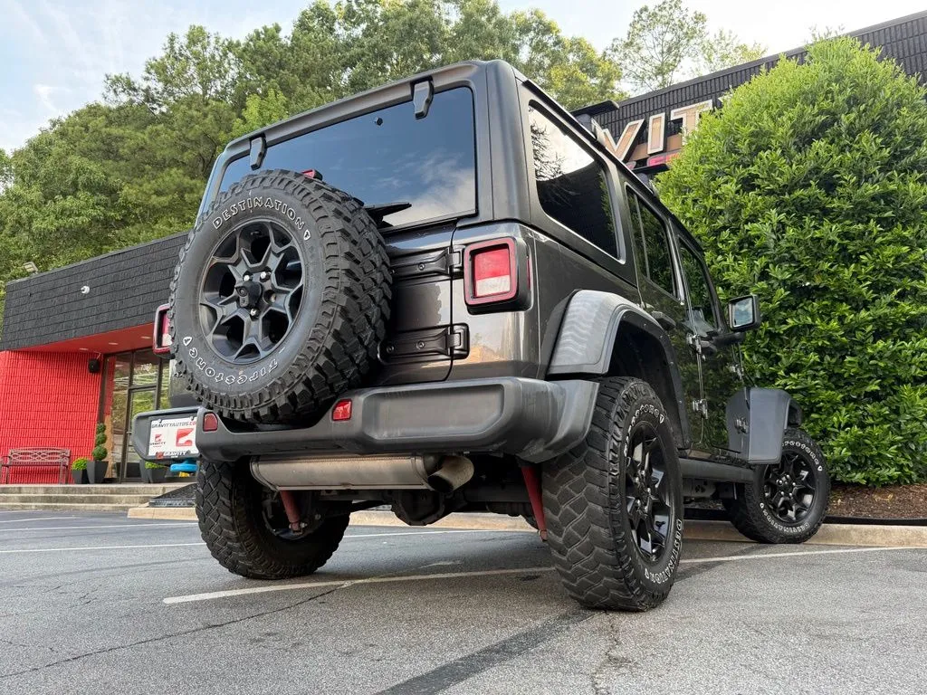 Jeep Wrangler photo 13