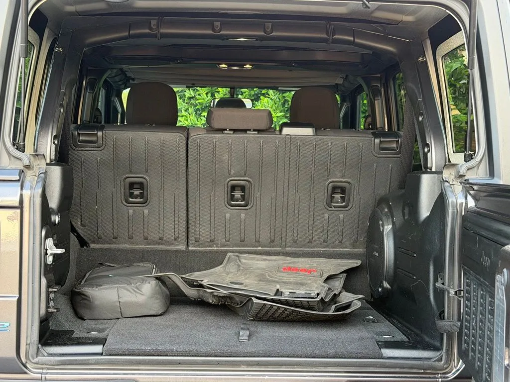 Jeep Wrangler photo 18