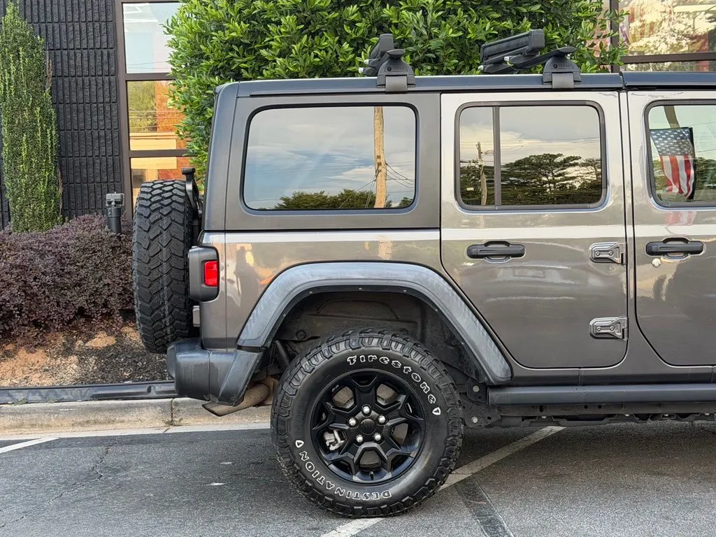 Jeep Wrangler photo 24