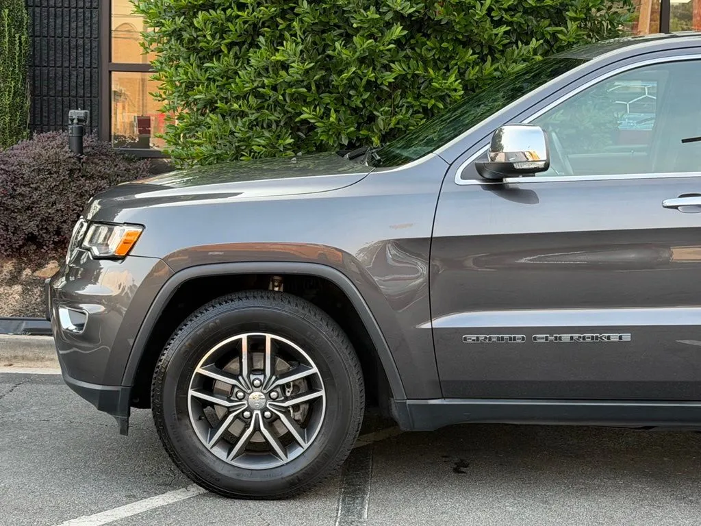 Jeep Grand Cherokee photo 10
